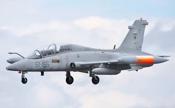 <p>Group 2 Jet, straight Wing, Fuselage engines</p>