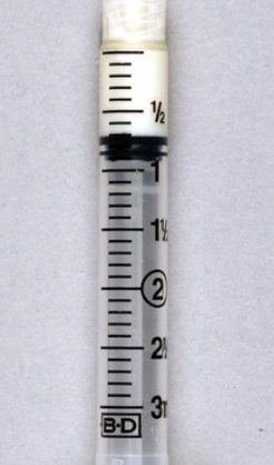 <p>What is the volume of medication contained in the syringe?</p>