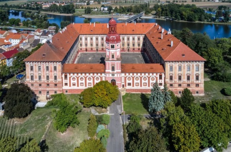 <p></p>