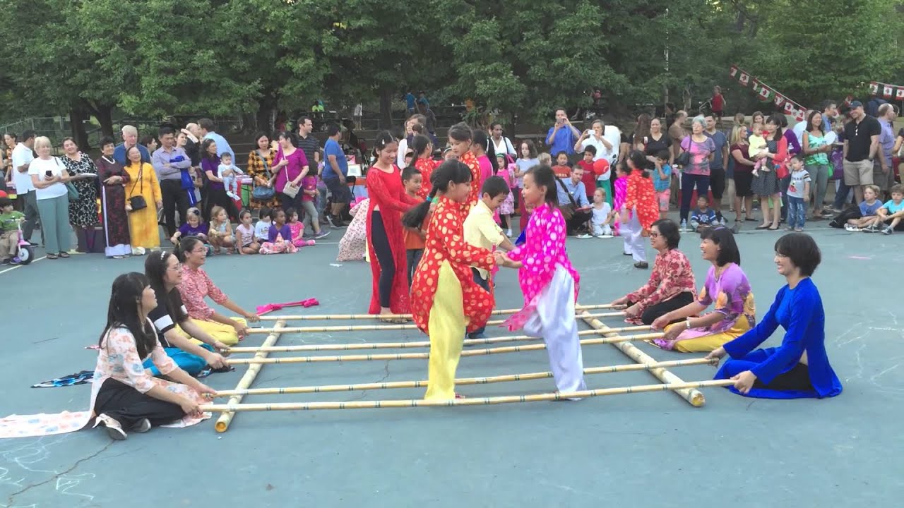 <p>bamboo dancing</p>