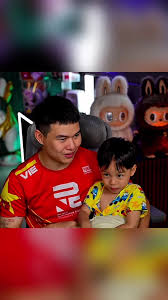 <p>🔤 Phiên âm: /ˈfraɪ.tənd/<br />
🎯 Nghĩa: Hoảng sợ, bị làm cho khiếp sợ.<br />
📝 ex: Many elderly people are frightened by the complicated jargon used in official government forms.<br />
🔄 Synonyms: scared, terrified, alarmed<br />
❌ Antonyms: brave, confident, unafraid<br />
👨‍👩‍👧‍👦 Word Family: fright (n), frighten (v), frightening (adj)</p>