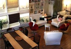 <p>they (3F) organize the furniture</p>