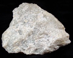<p>Mineral that is dull or glassy</p>