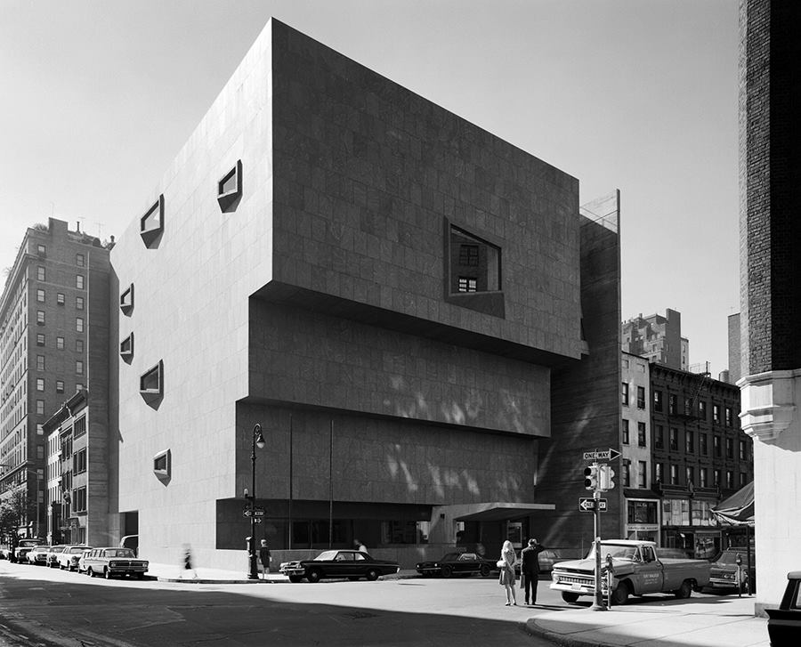 <p><span style="background-color: transparent;"><strong>Breuer, <em>Whitney Museum</em></strong></span></p>