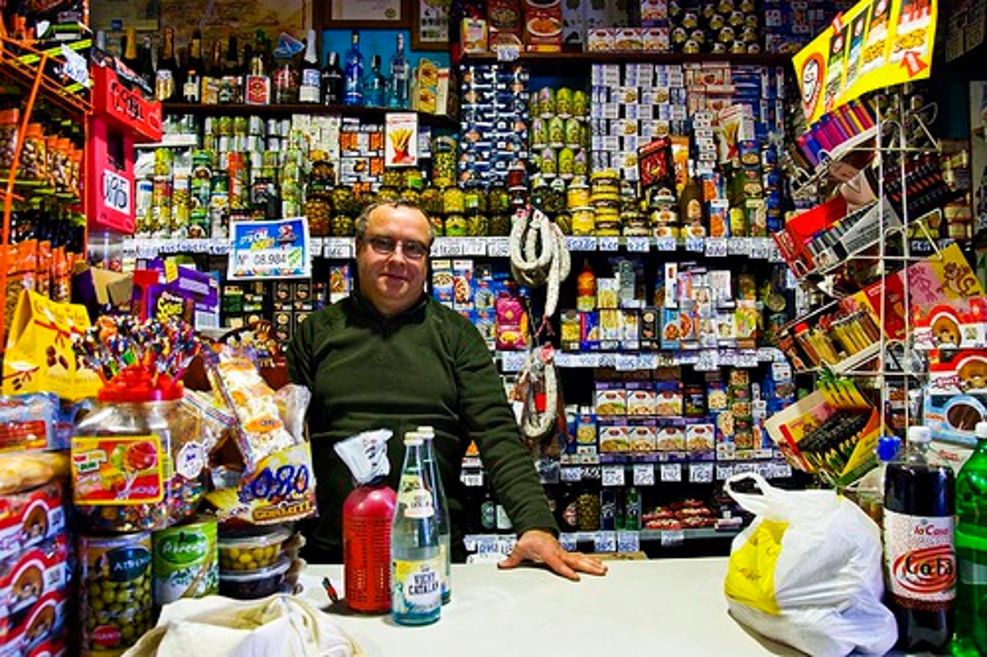 <p>Almacén / Tienda</p>