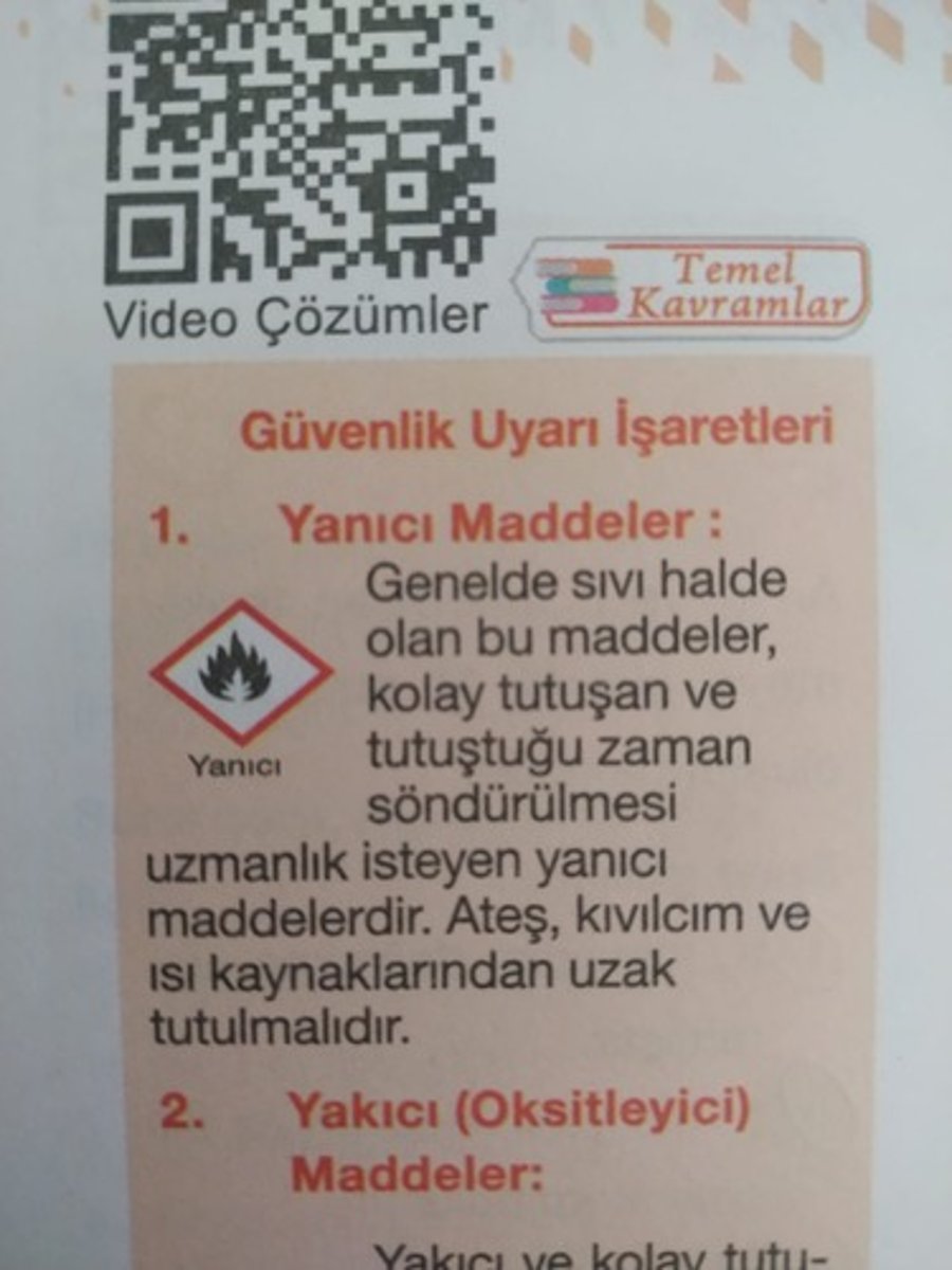 <p>Alttaki dik yüzeyden yanan bir yer olduğu aklına gelsin.</p><p>Dipnot: Söndürülmesi büyük uzmanlık ister, o bölgeyi iyi havalandırmak vs. işe yaramaz.</p><p>Uçucudur ve tutuşma sıcaklığı çok düşüktür.</p>