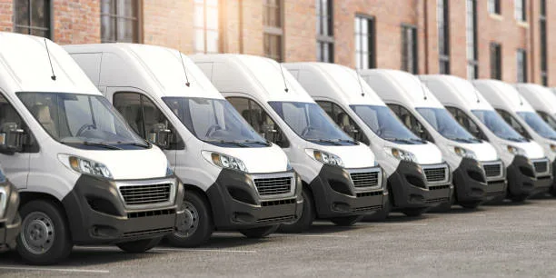 <p>vehicle ////// commercial vehicle \\\\\ This is a large vehicle.</p>