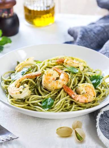 <p>Spaghetti mit Garnelen und Pistazien</p>