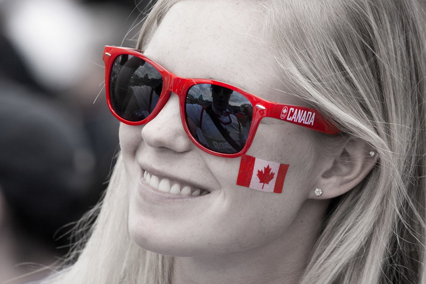 <p>Je suis canadien. Je suis canadienne</p>