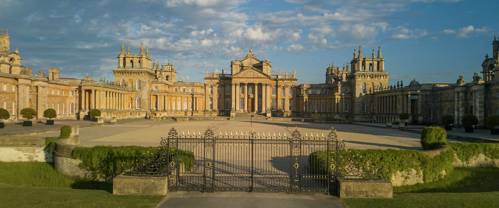 <ul><li><p><span style="background-color: transparent;">Built for the Battle of Blenheim: English vs. French</span></p><ul><li><p><span style="background-color: transparent;">English Won</span></p></li></ul></li><li><p><span style="background-color: transparent;">John Churchill got new title Duke of Marlboro and lots of money along with it</span></p></li><li><p><span style="background-color: transparent;">Building comes out towards you, nod to France (Versaille)</span></p></li><li><p><span style="background-color: transparent;">Baroque building because it displays power, and after winning a battle you want to show the power you have</span></p></li><li><p><span style="background-color: transparent;">The scale of the building and gates overwhelm you</span></p><ul><li><p><span style="background-color: transparent;">Lions sit atop of the gates</span></p></li><li><p><span style="background-color: transparent;">Lions are the symbol of england&nbsp;</span></p></li><li><p><span style="background-color: transparent;">The lion is holding onto the chicken (symbol of French)</span></p></li><li><p><span style="background-color: transparent;">Symbol of English conquering the French</span></p></li></ul></li><li><p><span style="background-color: transparent;">English adapt the ideas of French baroque in the building</span></p></li><li><p><span style="background-color: transparent;">The center of the palace is a Great Hall</span></p><ul><li><p><span style="background-color: transparent;">Nod to English tradition</span></p></li><li><p><span style="background-color: transparent;">Exterior outline is symmetrical</span></p></li></ul></li></ul><p></p>