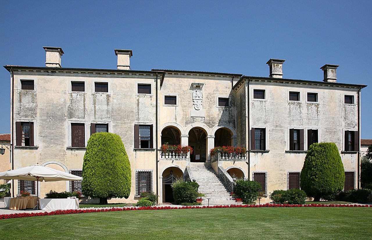 <p>name,architect and style?</p>