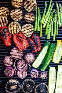 <p>Cooking on a grill over high heat. There should be well-defined grill marks present.</p><p>• Use a grill brush to clean the grates after every use.</p><p>• Examples: Grilled vegetable kabobs, grilled salmon.</p>