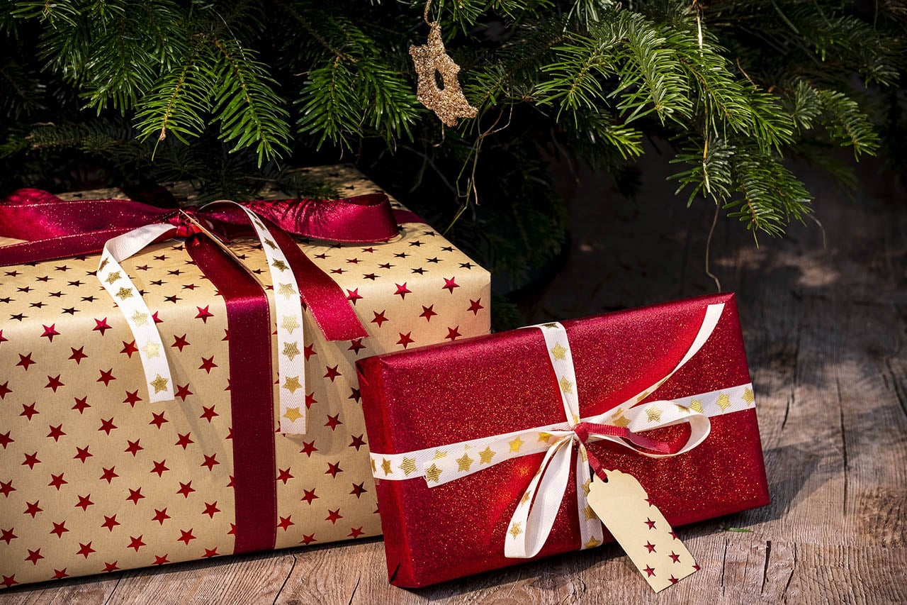 <p>Geschenk (n)</p>