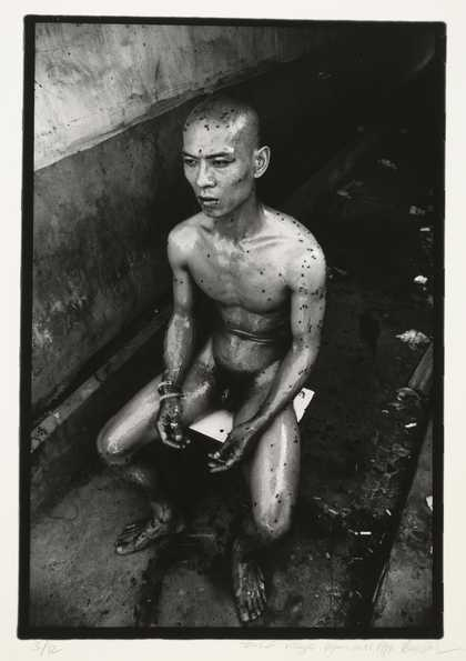 <p>Zhang Huan & Rong Rong, 12m², 1994</p>