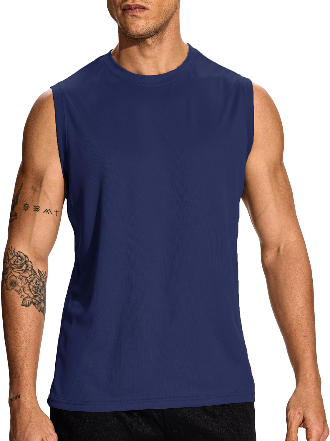 <p><strong>kolsuz</strong></p><p><strong>*****************************************************************************************</strong></p><p>Maria trug ein ärmellos Sommerkleid.</p><p>Maria kolsuz bir yaz elbisesi giyiyordu.</p>