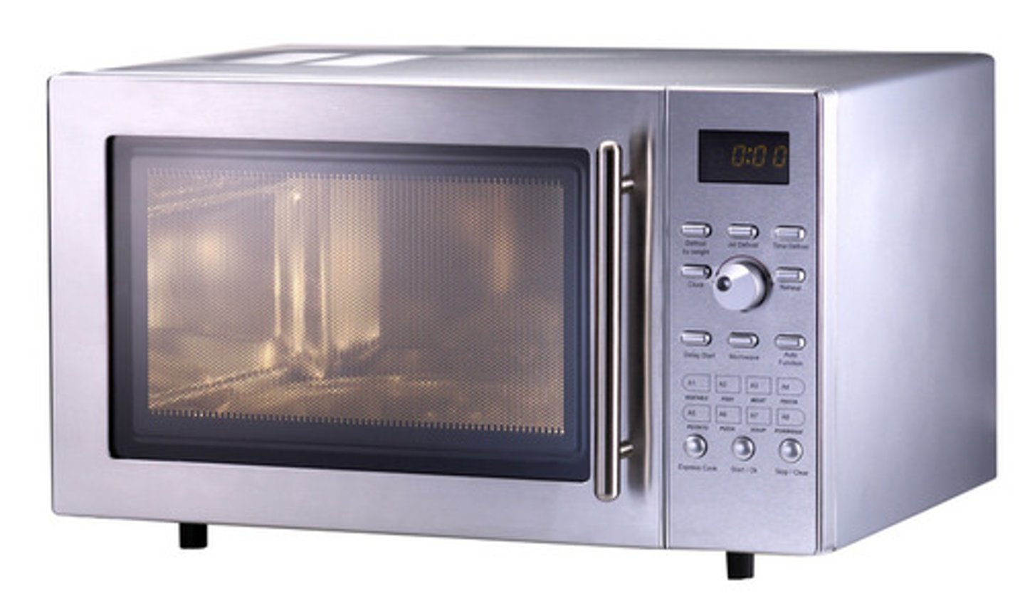 <p>/ˈʌv.ən/ - lò nướng (bánh, thức ăn) - she preheated the baking oven to achieve the perfect golden crust for the pastry</p>