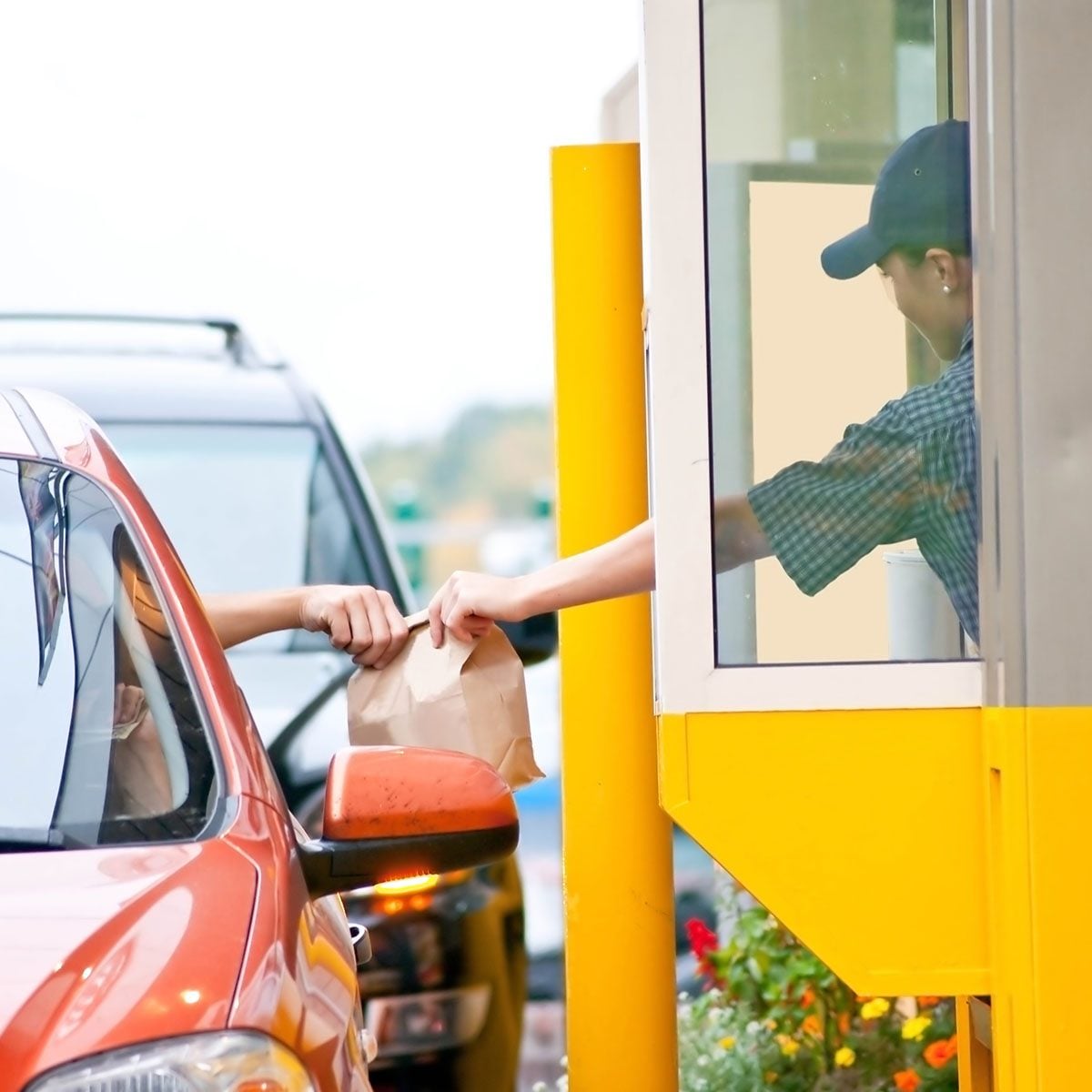 <p>drive-through</p>