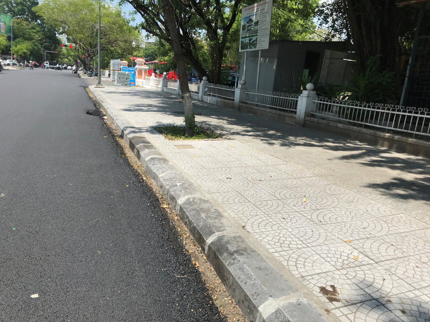<p>Vỉa hè</p>