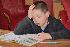 <p>Make sense /meɪk sɛns/ (Verb phrase) To be logical or understandable</p>