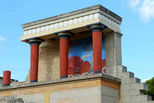 <p>Minoan Columns</p>