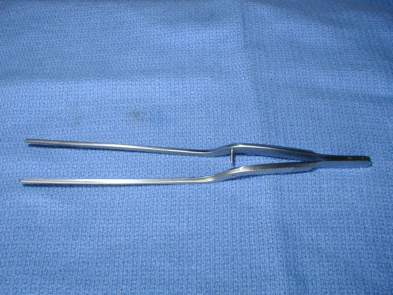 <p><span style="background-color: transparent;">Dressing Forceps</span></p>