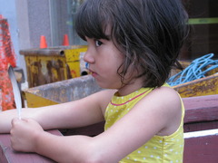 <p>thận trọng</p>