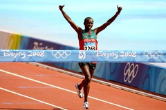 <p>to achieve, reach</p>