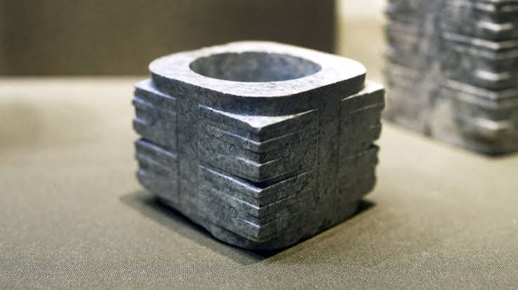 <p>Jade Cong - What is it made of?</p>